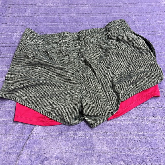 Avia shorts bundle size medium - Picture 6 of 6